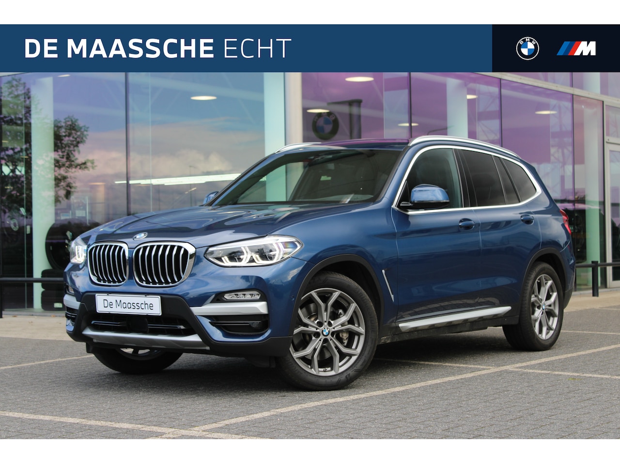 BMW X3 - xDrive30i xLine Automaat / Trekhaak / Panoramadak / Sportstoelen / Comfort Access / Achter - AutoWereld.nl