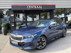 BMW 5-serie Touring - 530e M-Sport Pano|Harman&Kardon|ACC|Memory|4wielbesturing|Keyless|300PK