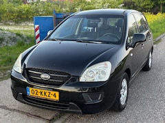 Kia Carens - 2.0 CVVT X-tra Airco Electric pakket Audio-CD/MP3 LMV 15" ABS EBD Colorpakket Trekhaak Dea