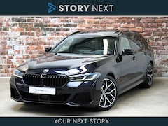 BMW 5-serie Touring - 530i High Executive M Sport Pakket Automaat / Driving Assistant Professional / Panoramadak