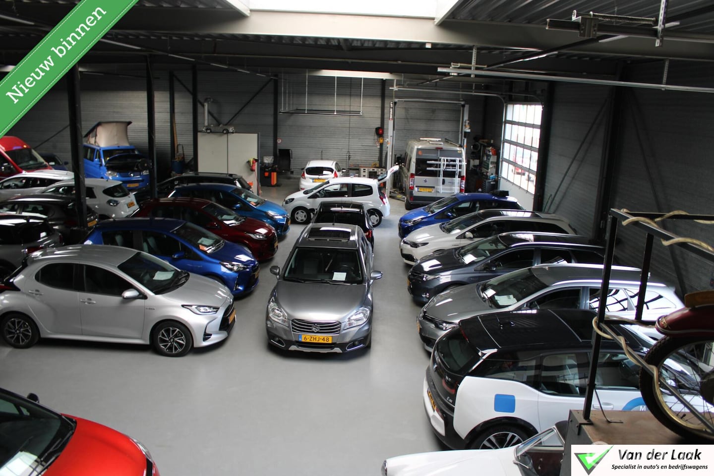 Toyota RAV4 - 2.5 Hybrid Business Intro | Dealer onderhouden | Trekhaak | Stoel en Stuurverwarming. - AutoWereld.nl