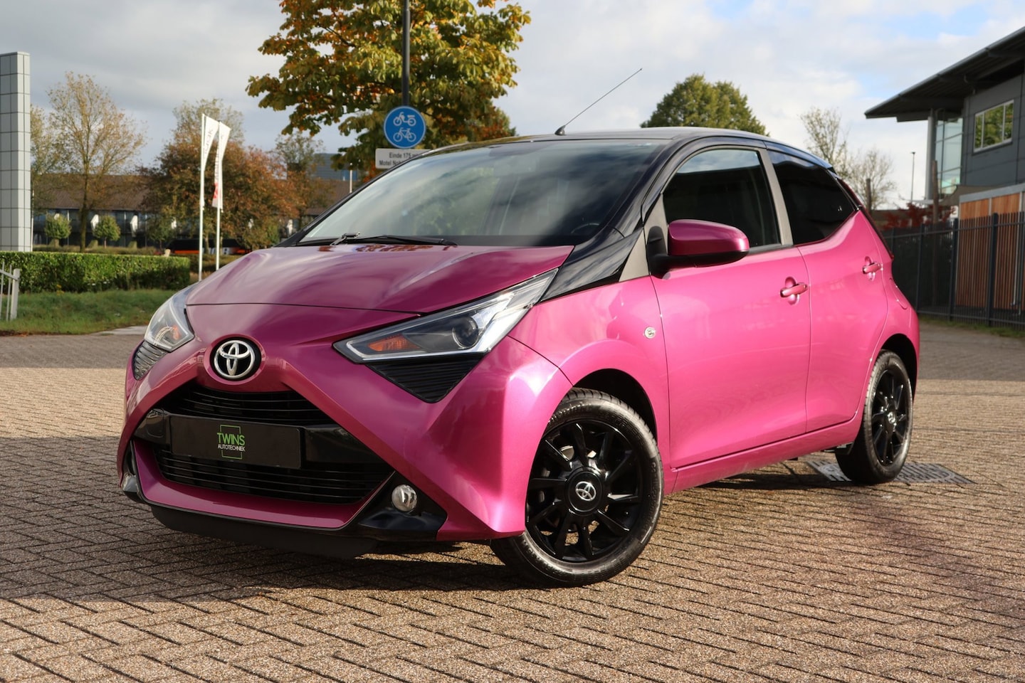 Toyota Aygo - 1.0 VVT-i x-cite 1.0 VVT-i x-cite - AutoWereld.nl