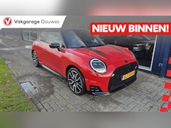 MINI 3-Deurs - Cooper E John Cooper Works XL 40.7 kWh |NAP|Pano|Harman-Kardon|Memory