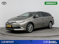 Toyota Auris Touring Sports - 1.8 Hybrid Executive | Parkeersensoren V+A | Navigatie | Stoelverwarming |