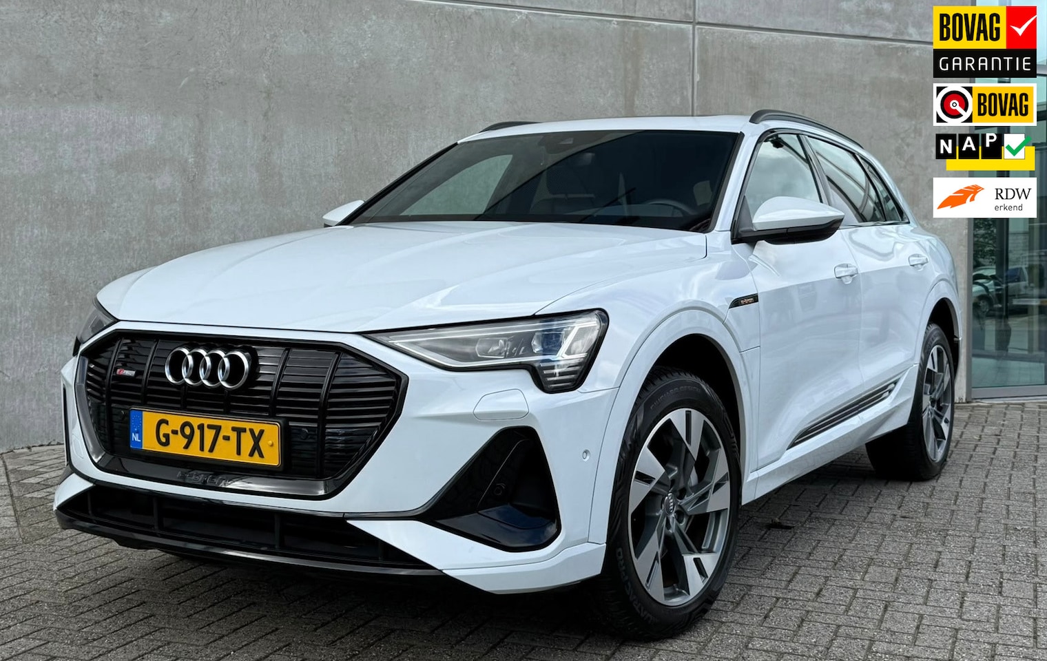 Audi e-tron - 50 quattro Launch edition Black 71 kWh S line - AutoWereld.nl
