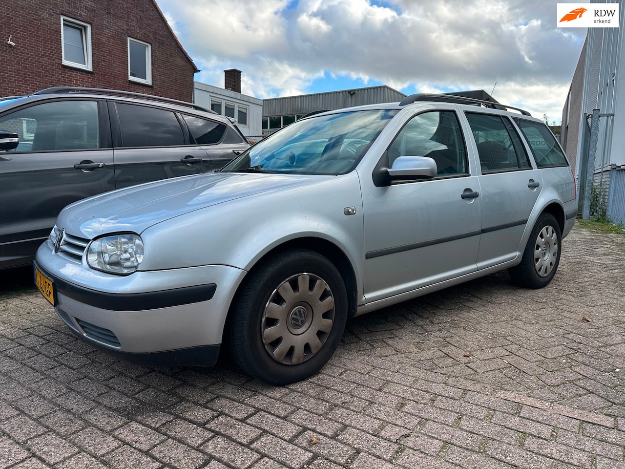 Volkswagen Golf Variant - 1.6 Trendline * AUTOMAAT * - AutoWereld.nl