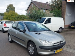 Peugeot 206 - 1.4 XR