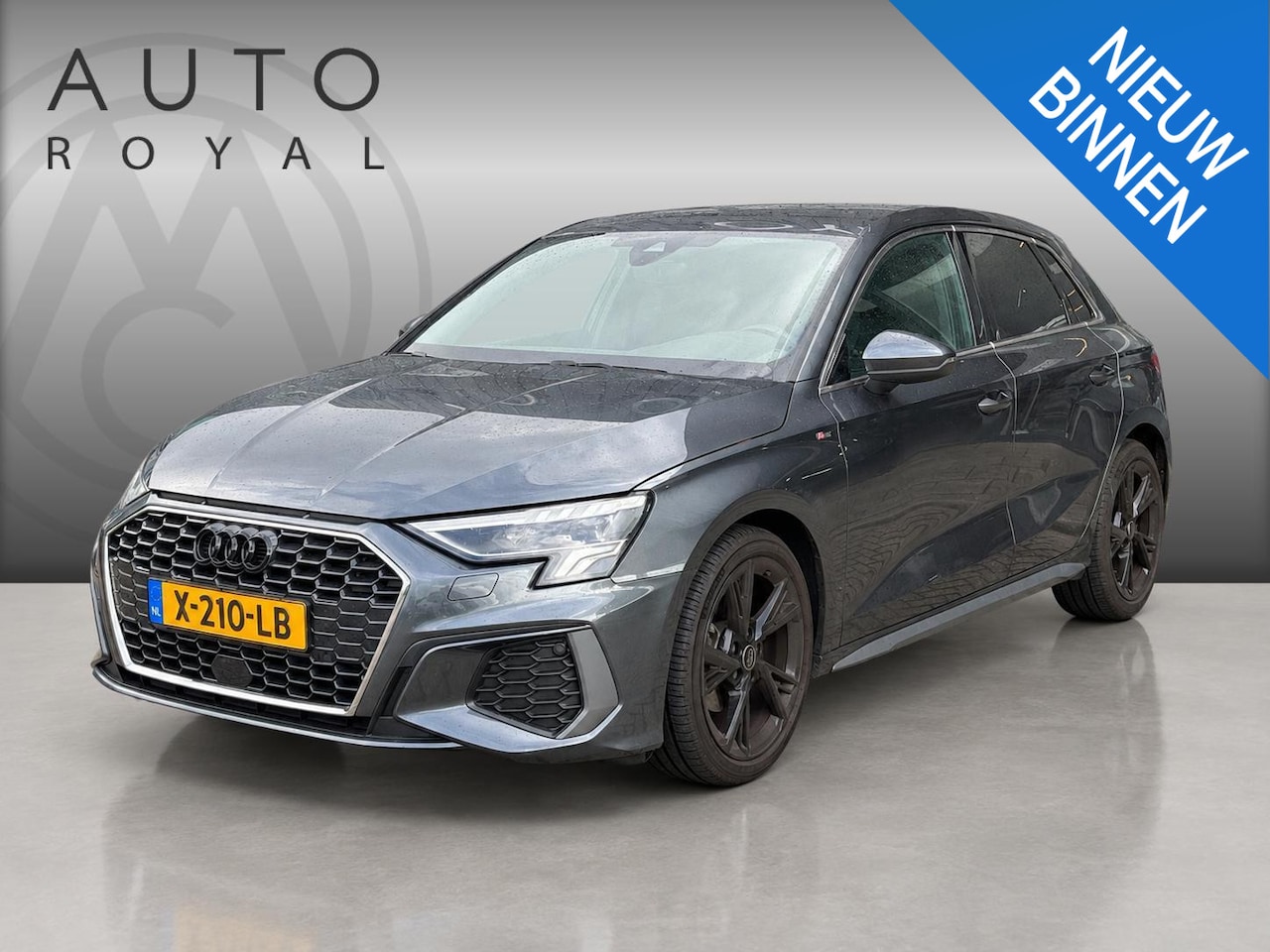 Audi A3 Sportback - 30 TFSI S edition MATRIX KOPLAMPEN | F1-FLIPPERS | CAMERA | 3X S-LINE | NAVIGATIE | ANDROI - AutoWereld.nl