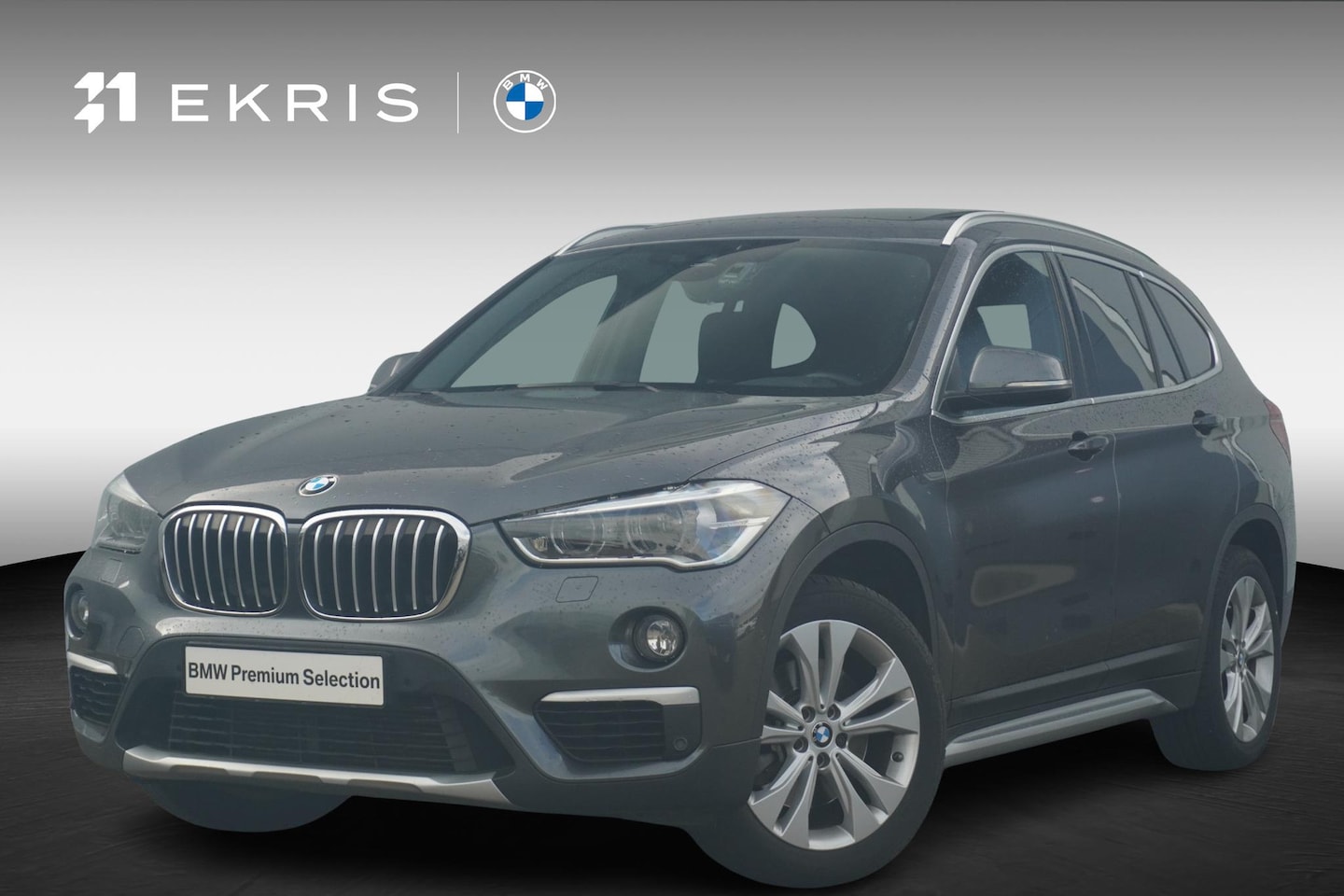 BMW X1 - xDrive25i | xLine | Panoramadak | Harman Kardon | Head-Up Display | Trekhaak - AutoWereld.nl