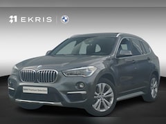 BMW X1 - xDrive25i | xLine | Panoramadak | Harman Kardon | Head-Up Display | Trekhaak