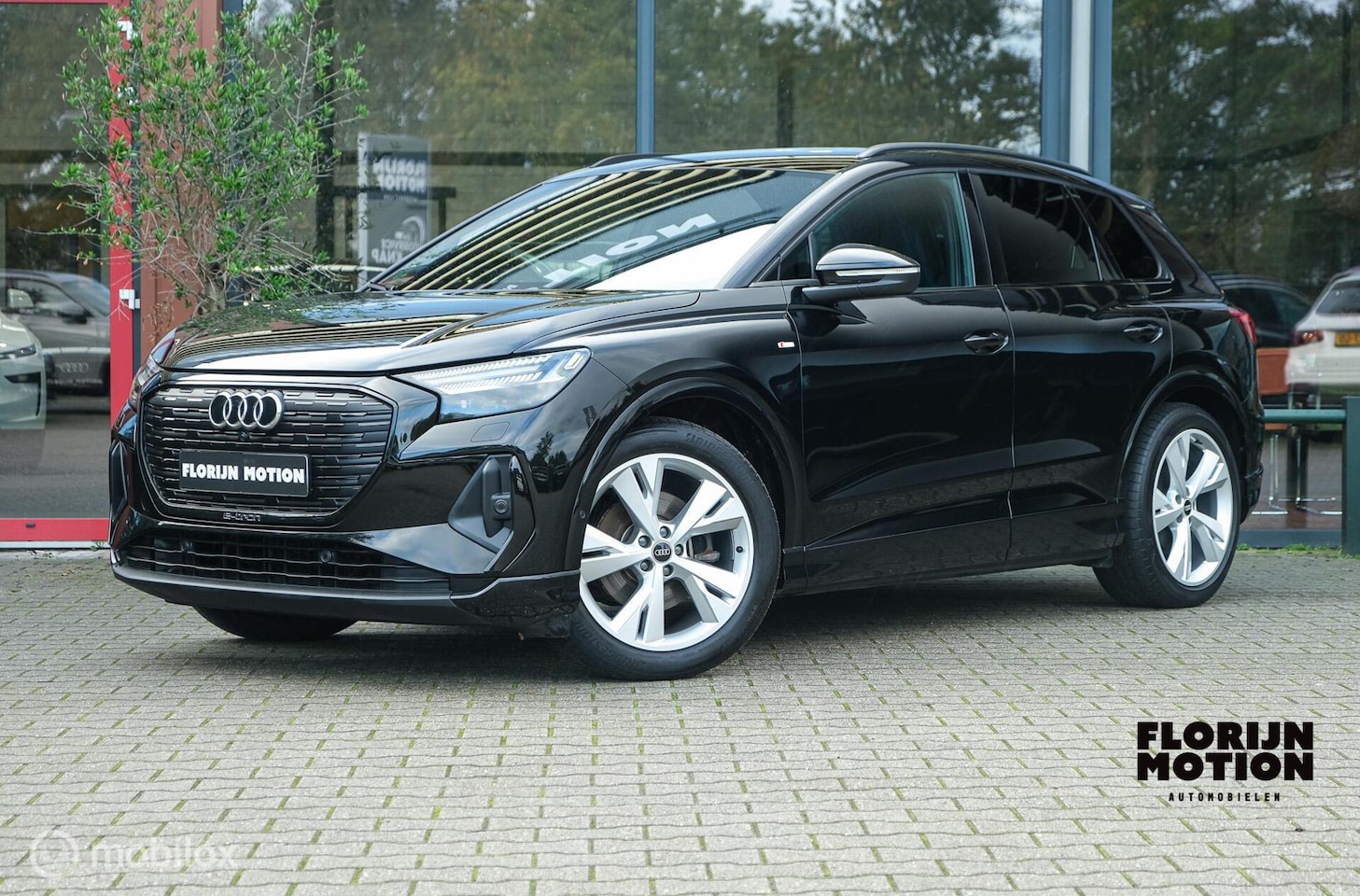 Audi Q4 e-tron - 35 Advanced edition S-line 55 kWh | Stoelverwarming | ACC | 20 Inch | Trekhaak | LED | Led - AutoWereld.nl