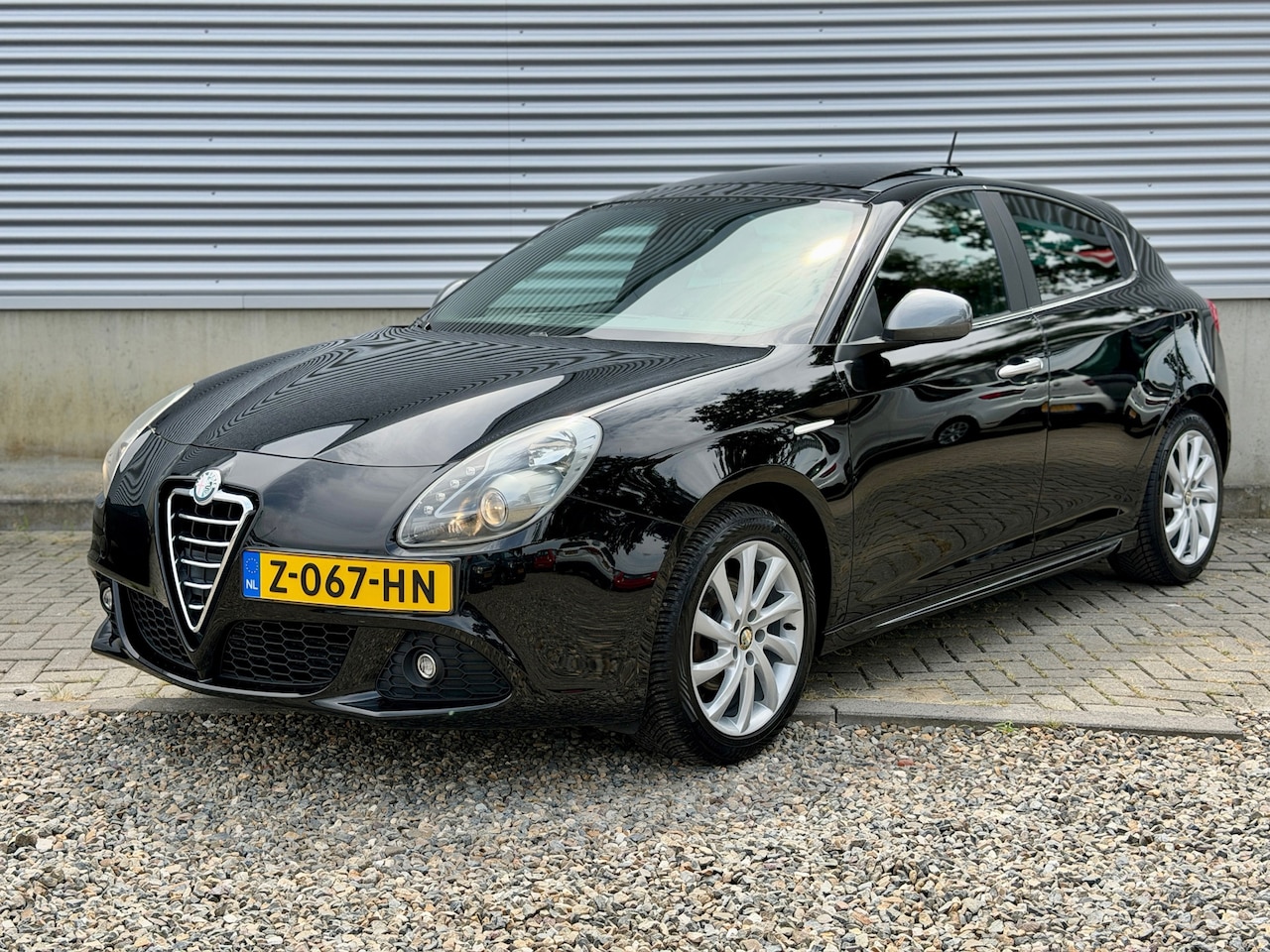 Alfa Romeo Giulietta - 1.4 T Distinctive - AutoWereld.nl