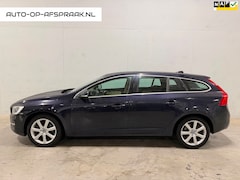 Volvo V60 - 2.0 T3 Nordic+ Navi Airco Leer Stoelv. Cruise C
