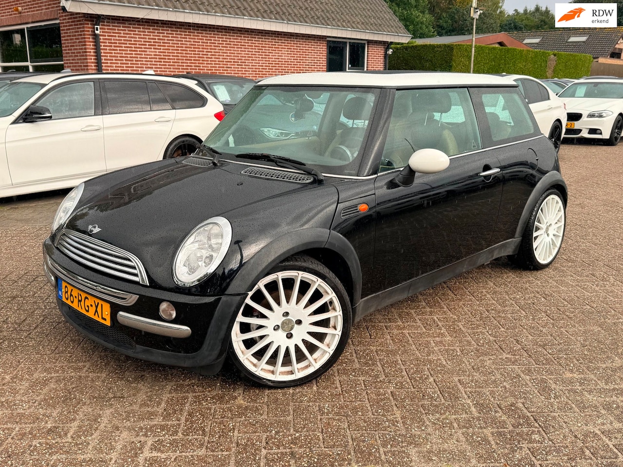 MINI 3-Deurs - 1.6 Cooper Chili|Inruil Koopje!!|Leder|Pano dak|Climate control|Nette staat.. - AutoWereld.nl