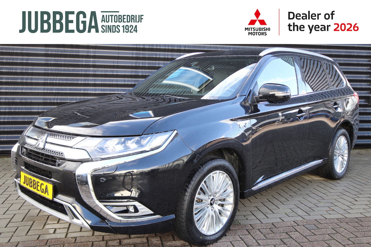 Mitsubishi Outlander - 2.4 PHEV Instyle Opendak, Adaptive cruise, Trekhaak - AutoWereld.nl