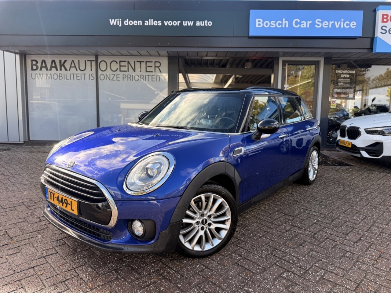 MINI Clubman - 1.5 Cpr Bns Ed. | HUD | Cruise | Climate - AutoWereld.nl
