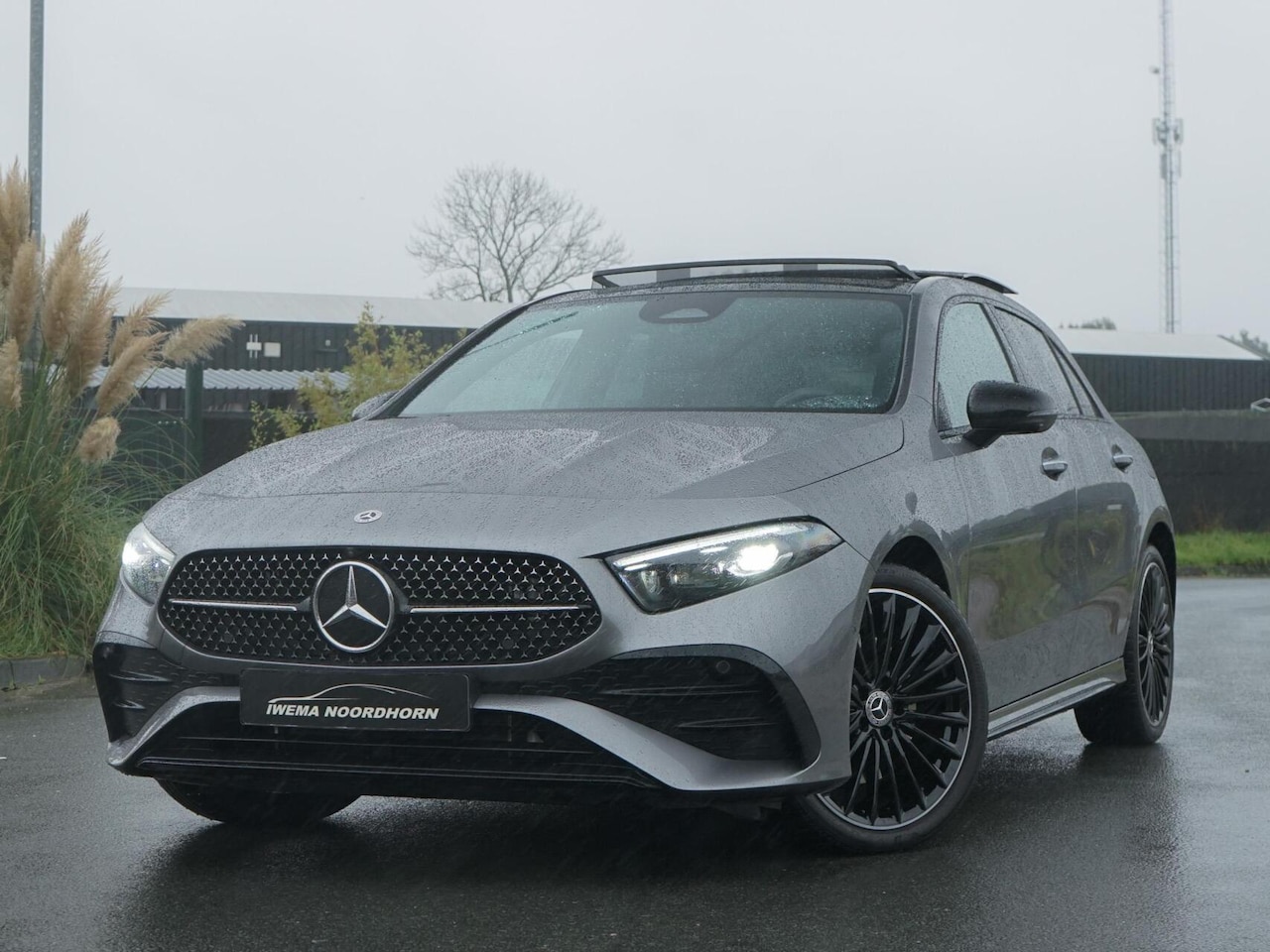 Mercedes-Benz A-klasse - 250 e AMG Panoramadak|360° Camera|HUD|Keyless|Sfeerverlichting|Night pakket|Memory|Elektri - AutoWereld.nl