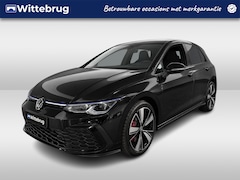 Volkswagen Golf - 1.4 eHybrid GTE / IQ LED / App. Connect / Voorstoelen Verwarmbaar / Parkeersensoren V+A /