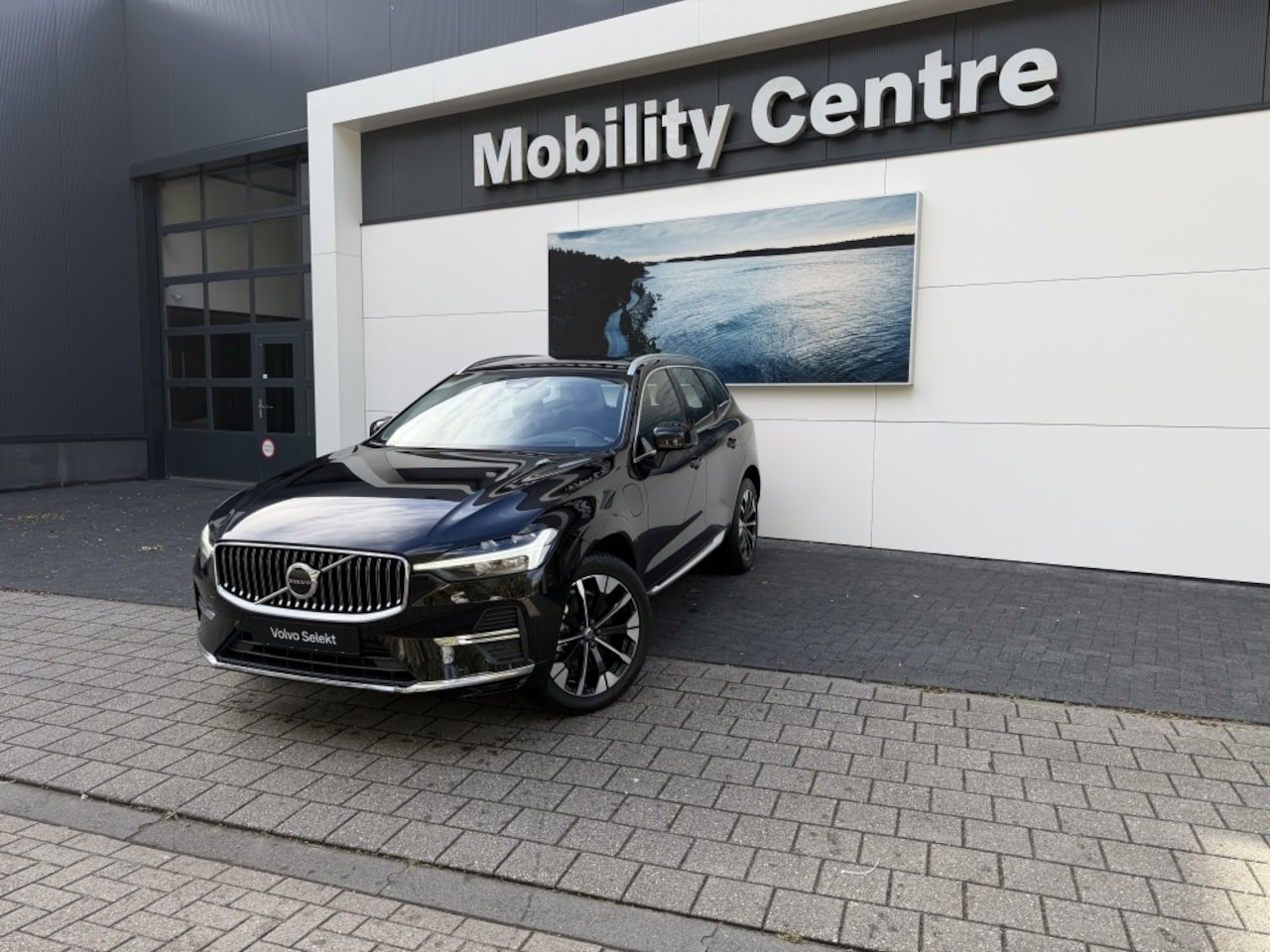 Volvo XC60 - T8 AWD Inscription - AutoWereld.nl