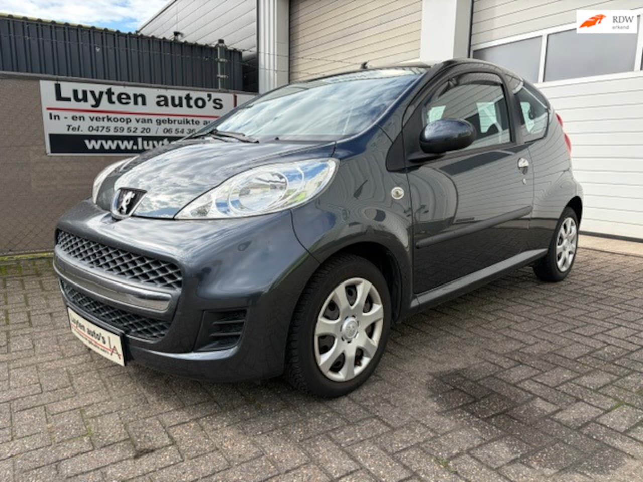 Peugeot 107 - 1.0-12V XS automaat 1e eig. - AutoWereld.nl