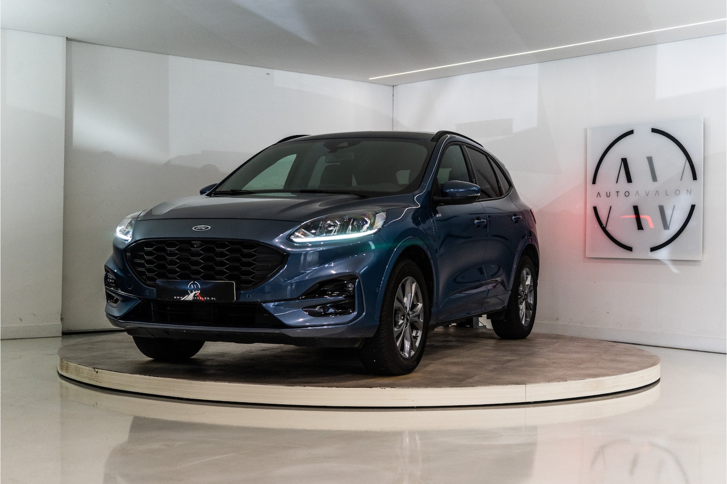 Ford Kuga - 2.5 PHEV ST-Line 225 PK | Automaat | ACC | BLIS | Park Assist | Blue Metallic | 12 MND Gar - AutoWereld.nl