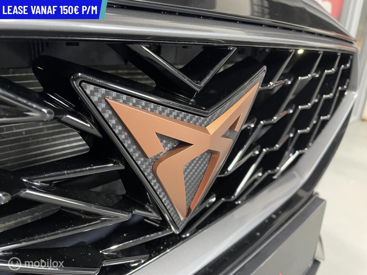 CUPRA Leon - 2.0 TSI VZ 4Drive 310Pk PANORAMA VIRTUAL LEER LED SEERVERLICHTING CRUISE NIEUW ONDERHOUD N - AutoWereld.nl