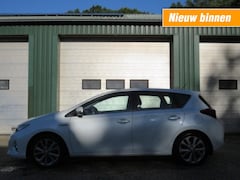 Toyota Auris - 1.8 HYBRID LEASE PRO