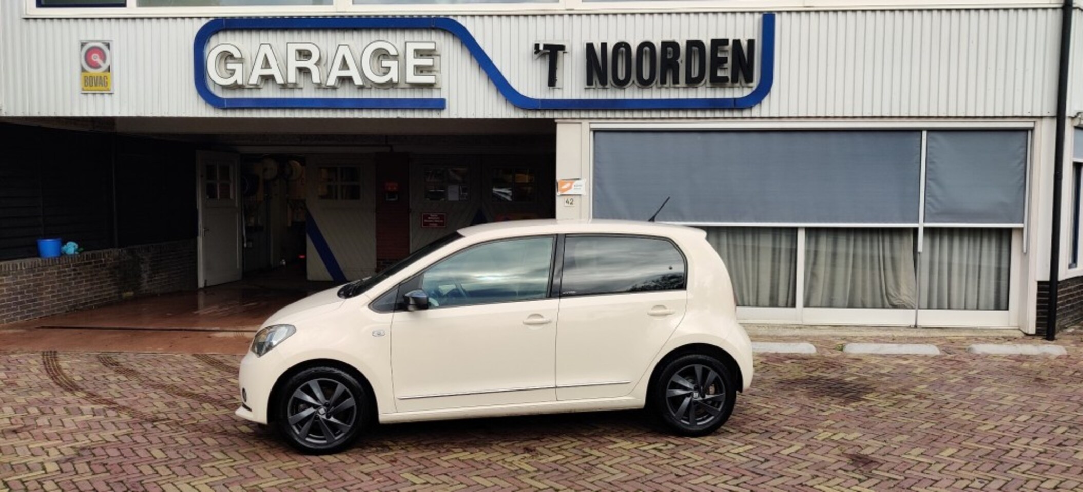 SEAT Mii - 1.0 Mango , PDC , Cruise , Airco - AutoWereld.nl