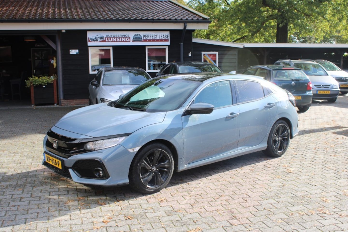 Honda Civic - 1.0 I-VTEC 130PK Executive -  Navi Panodak Keyless Camera - AutoWereld.nl