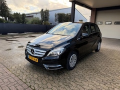 Mercedes-Benz B-klasse - B180 Leder xenon dealer onderh 2e eig