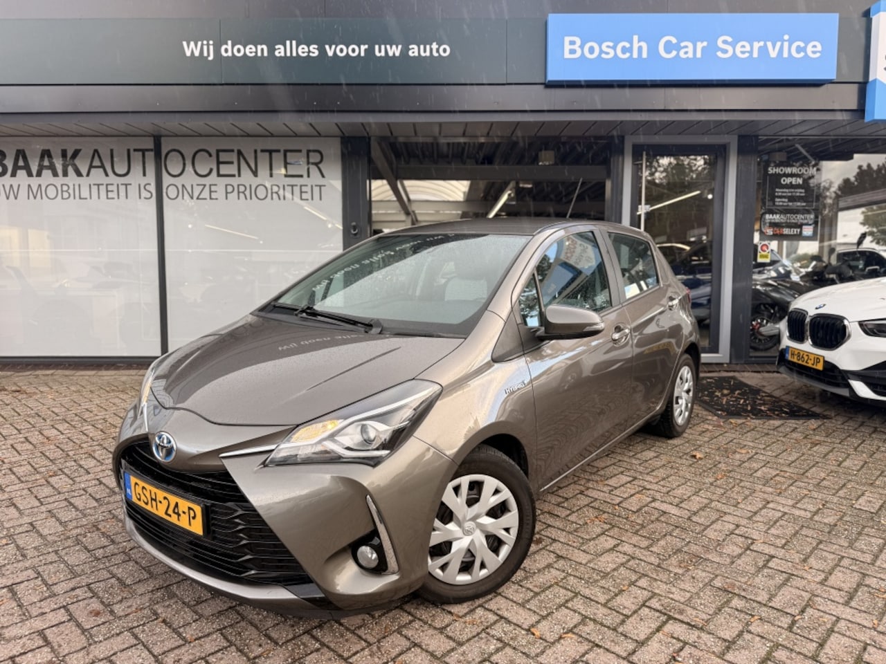 Toyota Yaris - 1.5 Hybrid Dynamic | Navi | Keyless | Camera - AutoWereld.nl