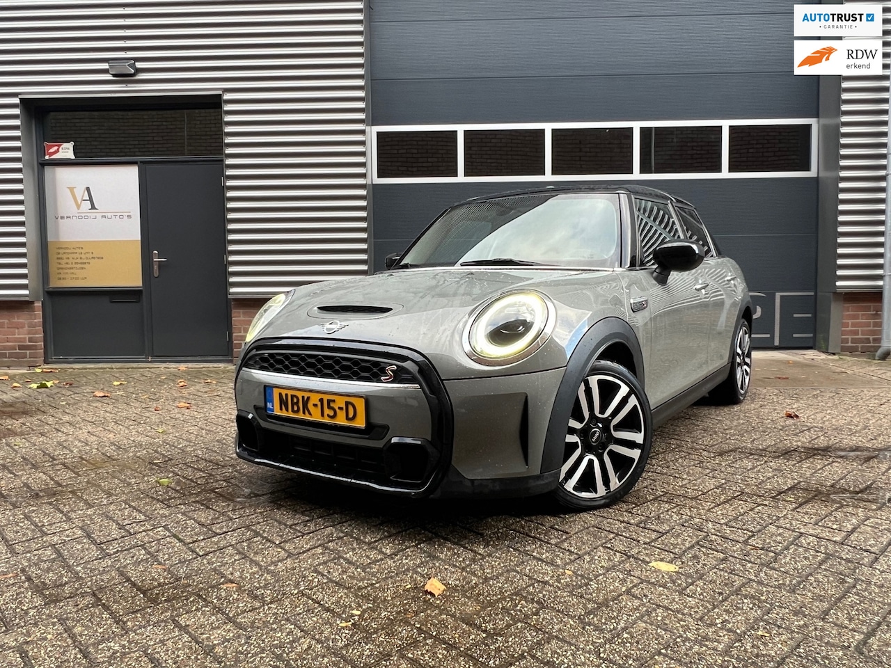 MINI 5-Deurs - 2.0 Cooper S ClassicTrim Edition Automaat Nette Auto! - AutoWereld.nl