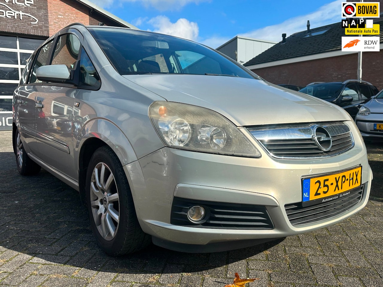 Opel Zafira - 1.6 Temptation 7-persoons. Cruiscontrol. Airco. - AutoWereld.nl