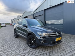 Volkswagen Tiguan - 1.4 TSI Sport&Style Lounge Edition Navi/Camera/AC