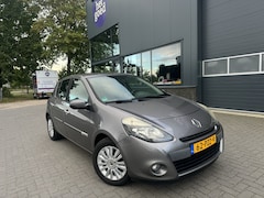 Renault Clio - 1.5 dCi Paris Navi Clima Cruise Nw riem Lage KM