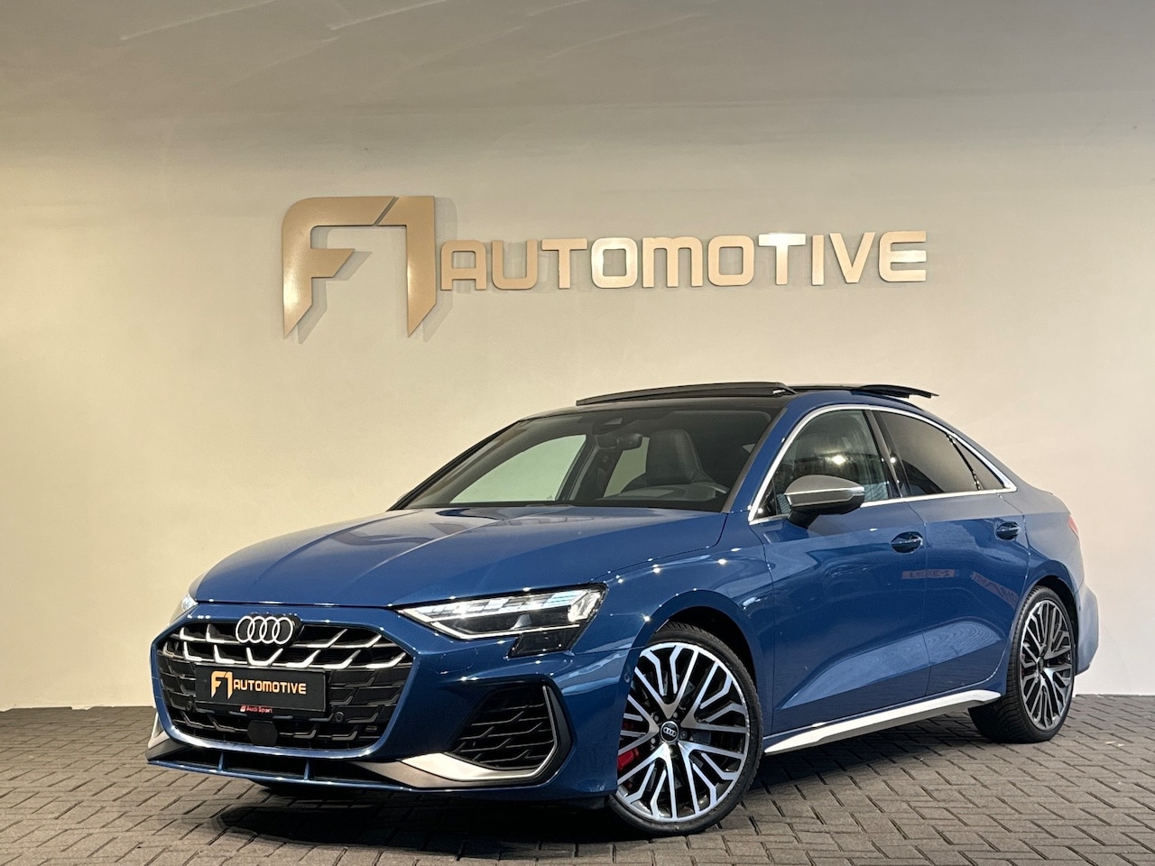 Audi S3 - Limousine 2.0 TFSI quattro Pano|Akra|Alcantara|Sonos|BlindSpot - AutoWereld.nl