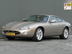 Jaguar XK8 - 4.0 V8 Coupé Youngtimer Stoelverwarming