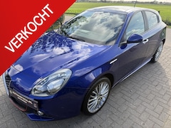 Alfa Romeo Giulietta - 1.4 Turbo MultiAir Super Automaat - Panorama dak - 50.000 km