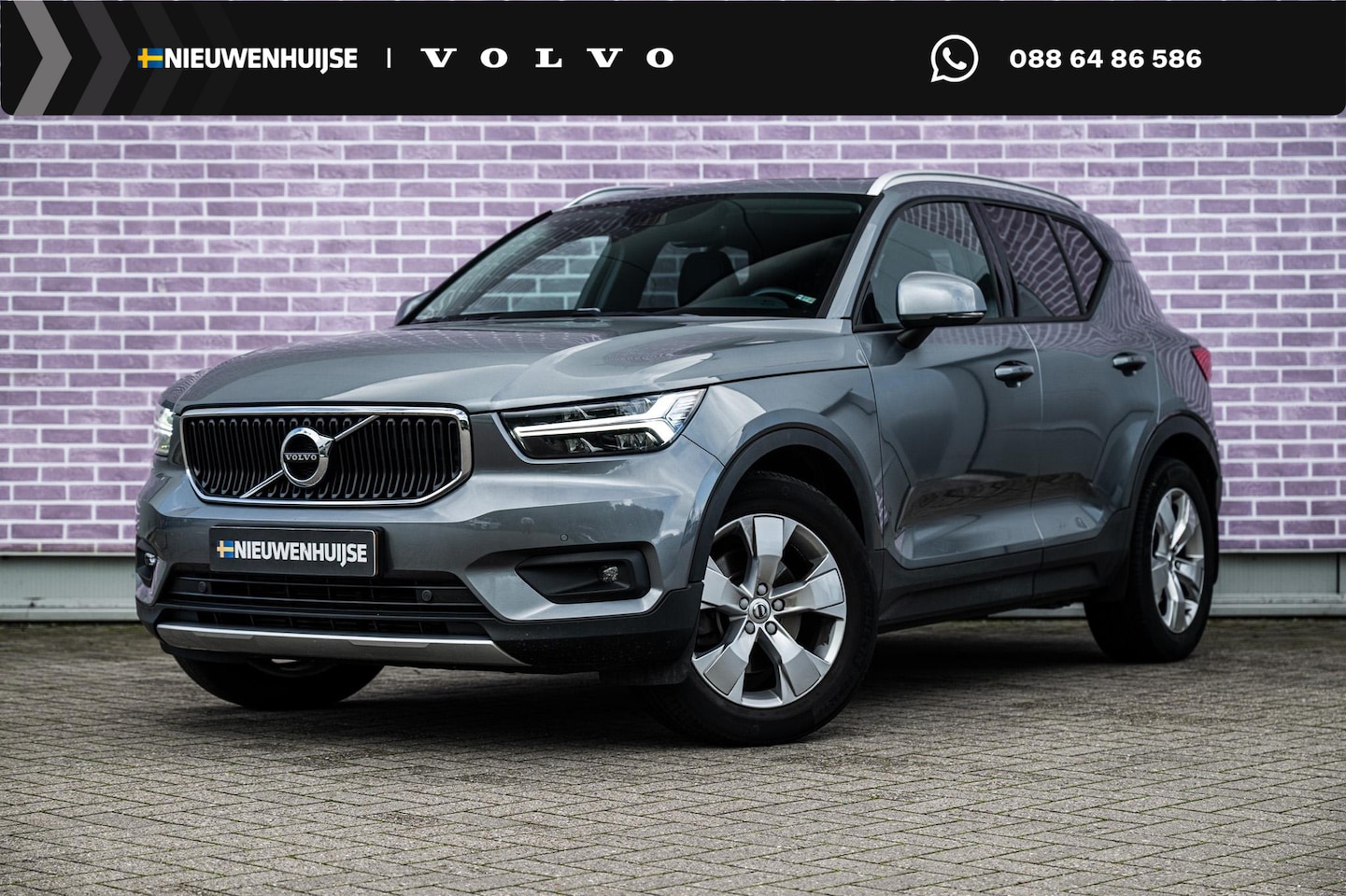 Volvo XC40 - 2.0 T4 Momentum | Trekhaak | Panoramadak | Harman Kardon Audio | Lederen Bekleding | Achte - AutoWereld.nl
