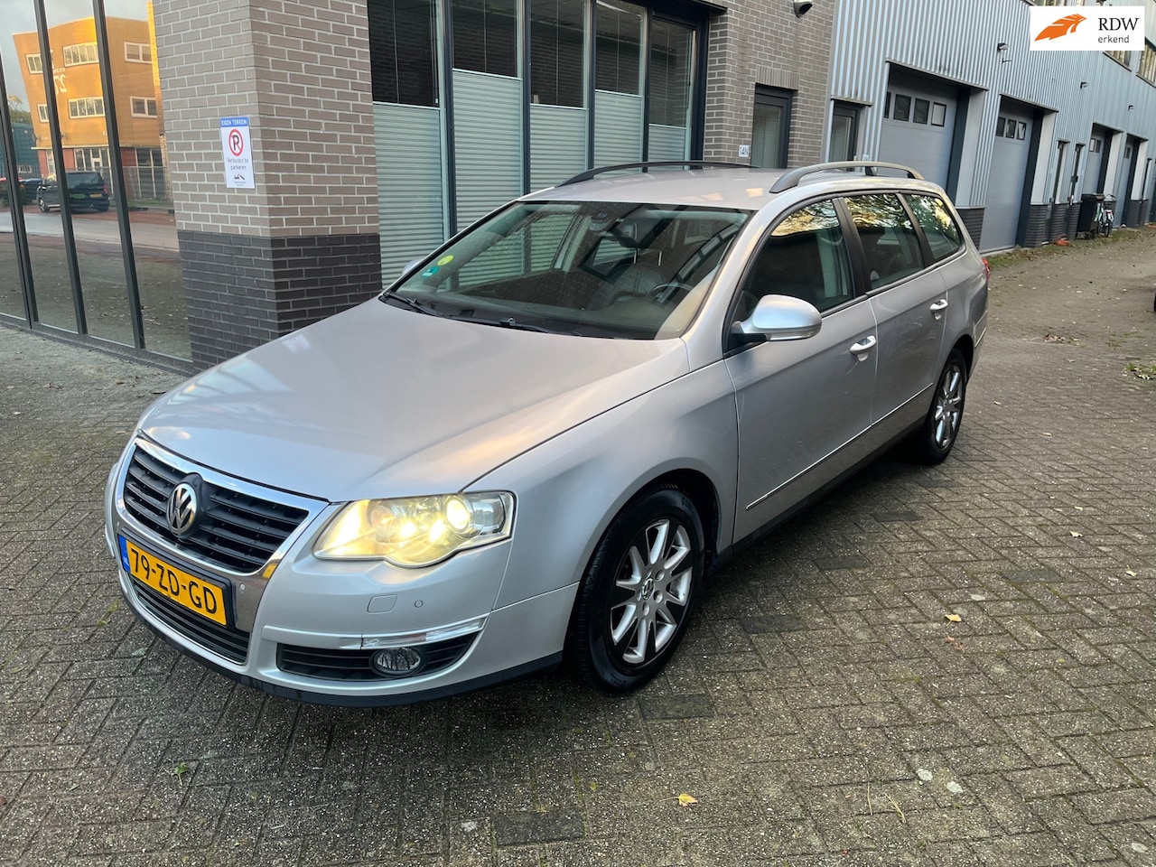 Volkswagen Passat Variant - 2.0 TFSI Comfortline! AUTOMAAT! - AutoWereld.nl