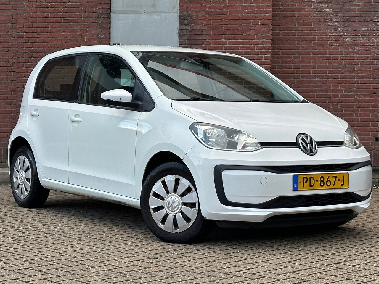 Volkswagen Up! - 1.0 BMT move up!|5DRS|AIRCO|BLUETOOTH|NAP - AutoWereld.nl