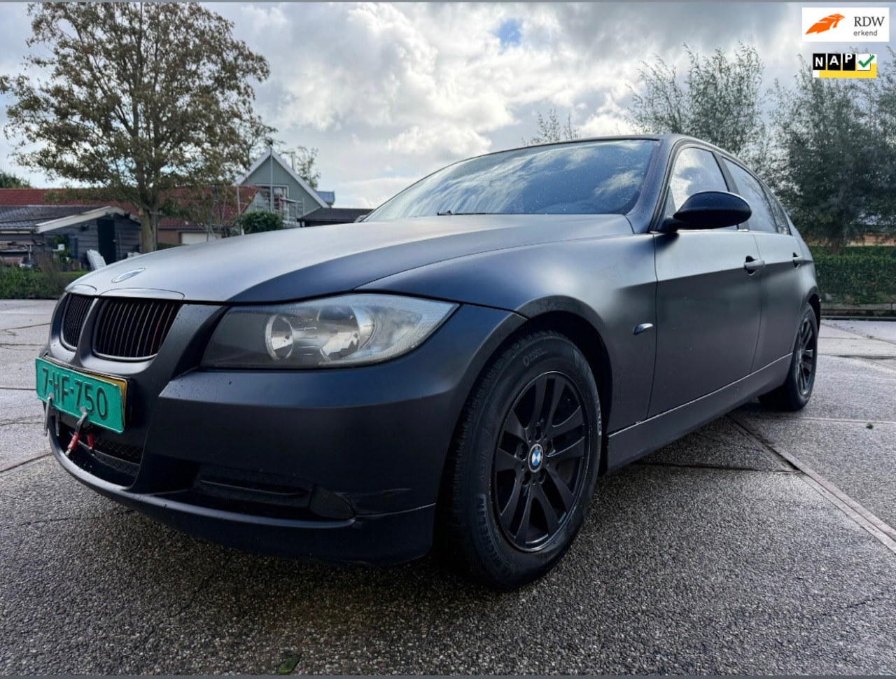 BMW 3-serie - 318i Dynamic Executive 318i Dynamic Executive - AutoWereld.nl