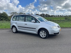 Volkswagen Touran - 1.6 Athene AIRCO / ZEER MOOIE / GOED ONDERHOUDEN / APK GEKEURD /