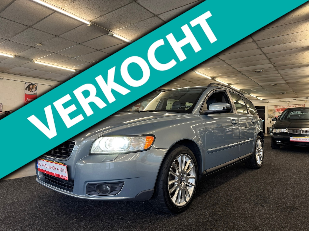 Volvo V50 - 1.8 Edition II. PDC, lederen bekl, nwe apk, cruise/climate, trekhaak en meer! - AutoWereld.nl