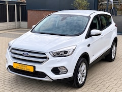 Ford Kuga - 1.5 EcoBoost 182 PK AWD Titanium NIEUWSTAAT AUTOMAAT NAVI XENON LED CRUISE CLIMA