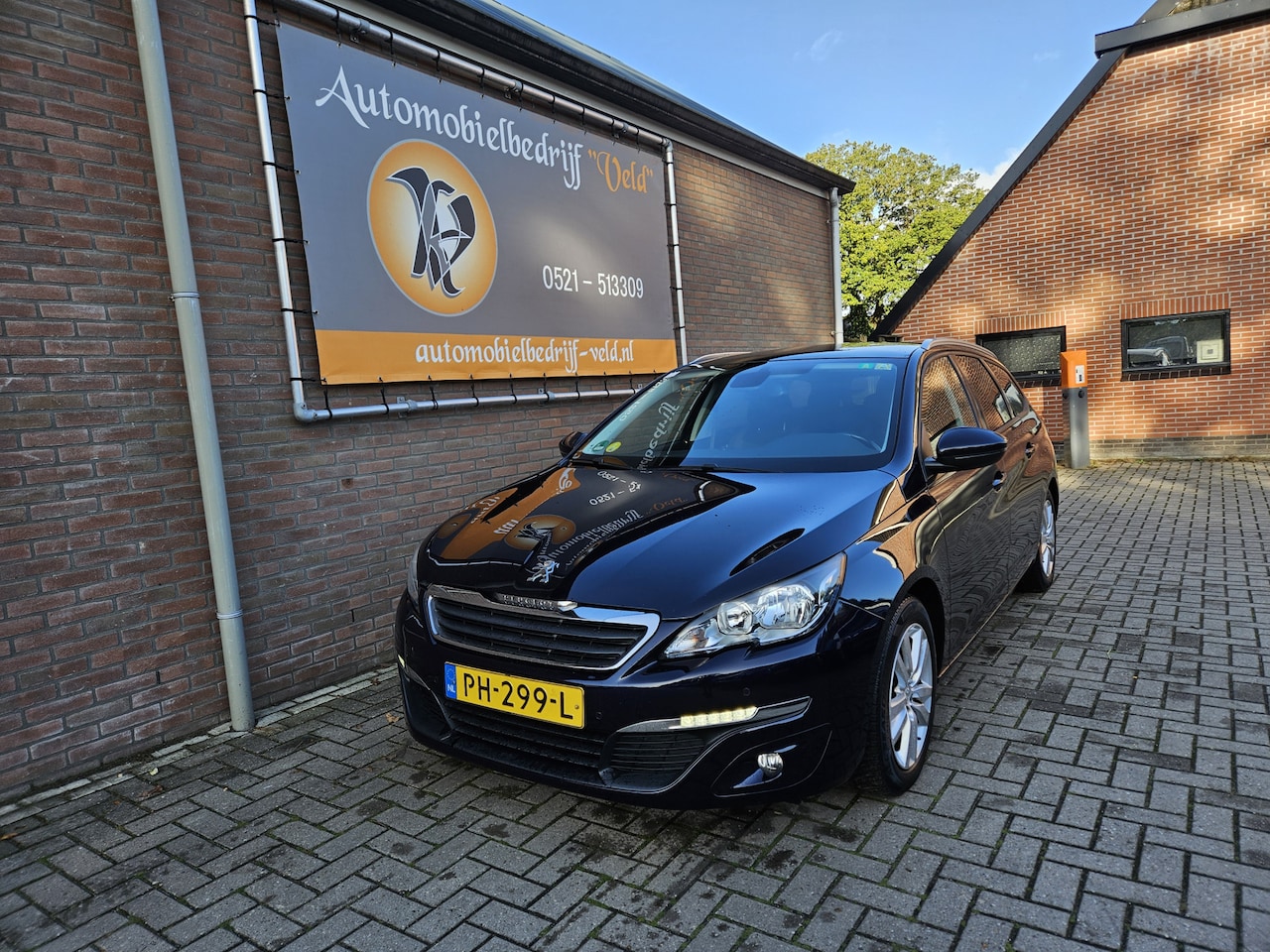 Peugeot 308 SW - 1.6 BlueHDI Blue Lease Executive 1.6 BlueHDI Blue Lease Executive - AutoWereld.nl