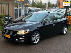 Volvo V60 - 2.4 D6 AWD Plug-In Hybrid Summum ECC|LEER|XENON