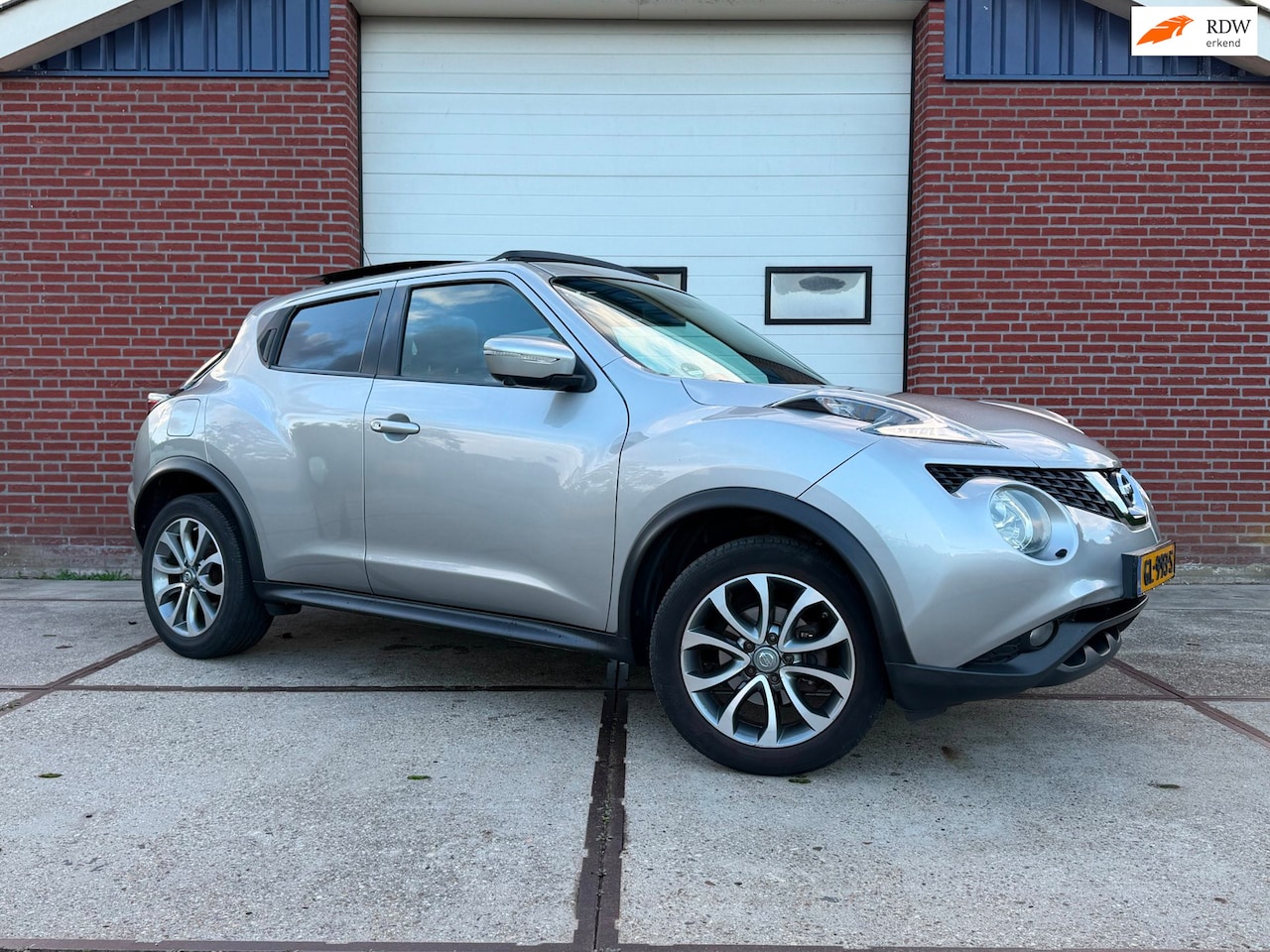 Nissan Juke - 1.2 DIG-T S/S Tekna Pano Trekhaak 360 View Stoelverw Xenon - AutoWereld.nl