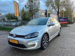 Volkswagen Golf - 1.4 TSI GTE - Sfeerverlichting - Dealer onderhouden