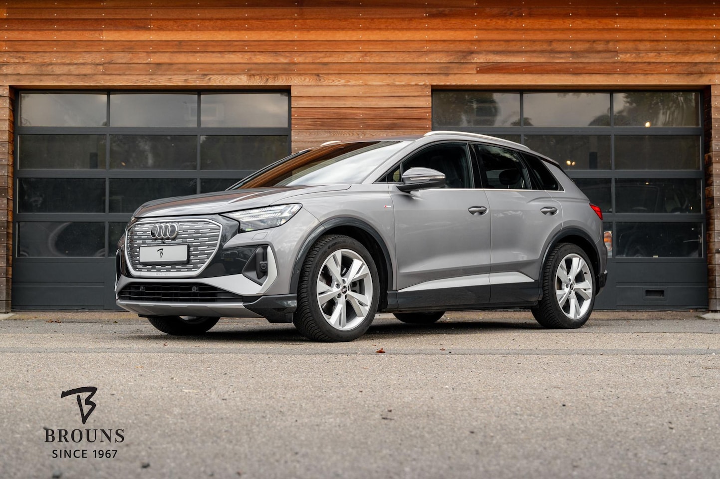 Audi Q4 e-tron - 40 S edition | ACC | HUD | Pano | Matrix - AutoWereld.nl